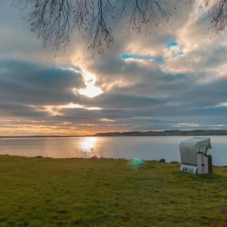 Lieblingsplatz Ruegen Mit Meerblick, Sauna & Kamin アパート