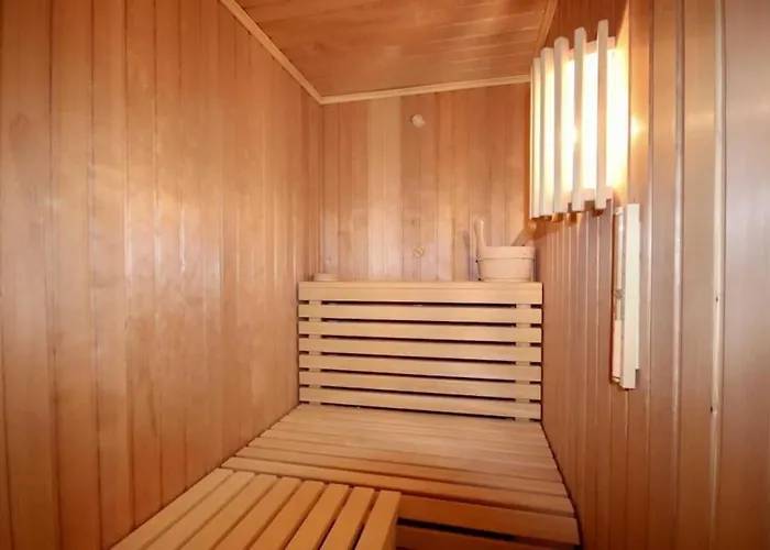 Lieblingsplatz Ruegen Mit Meerblick, Sauna & Kamin Apartment Alt Reddevitz
